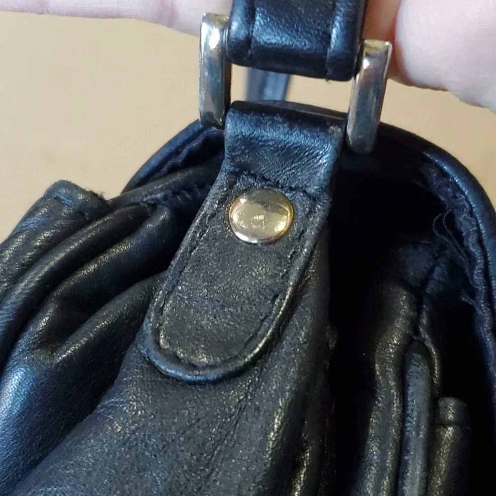 Etienne Aigner Vintage navy leather shoulder handbag 4 compartments